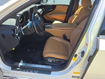 2022 Lexus LS 500 – miniatura 7