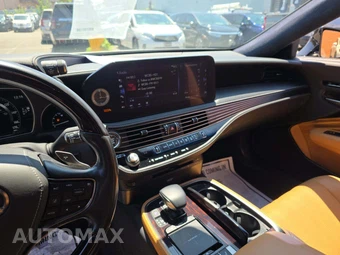 2022 Lexus LS 500 – miniatura 10