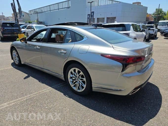 2022 Lexus LS 500 – miniatura 2
