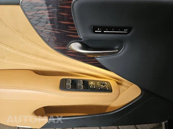 2022 Lexus LS 500 - miniatura 18