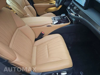 2022 Lexus LS 500 - miniatura 8