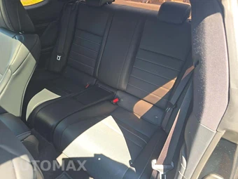 2022 Lexus RC 300 - miniatura 13