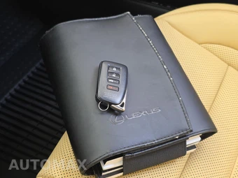 2022 Lexus RC 350 - miniatura 29