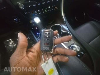 2022 Lexus RX 450h – miniatura 8