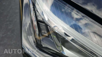 2022 Lexus UX 250h – miniatura 7