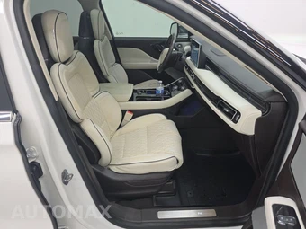 2022 Lincoln Aviator Black Label – miniatura 8