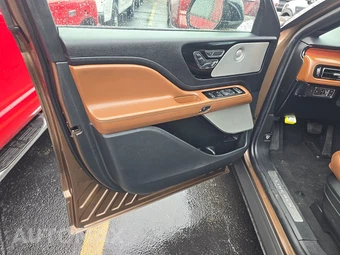 2022 Lincoln Aviator Reserve - miniatura 9