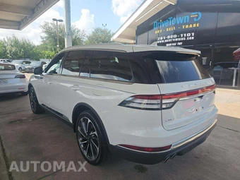 2022 Lincoln Aviator Reserve - miniatura 4
