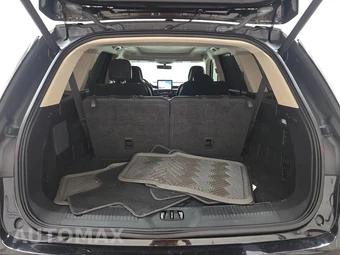 2022 Lincoln Aviator Reserve – miniatura 17