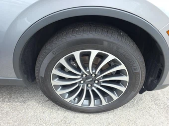 2022 Lincoln Aviator Reserve – miniatura 9
