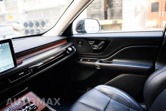 2022 Lincoln Aviator Reserve - miniatura 13