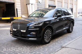 2022 Lincoln Aviator Reserve - miniatura 2