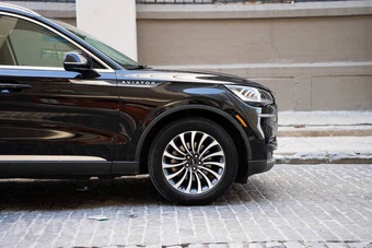 2022 Lincoln Aviator Reserve - miniatura 4