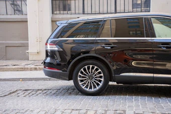 2022 Lincoln Aviator Reserve - miniatura 6