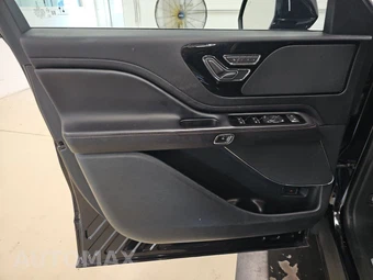 2022 Lincoln Aviator Standard - miniatura 9