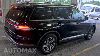 2022 Lincoln Aviator Standard – miniatura 4