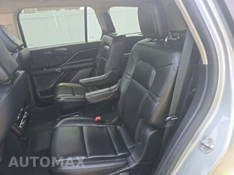 2022 Lincoln Aviator Standard – miniatura 13