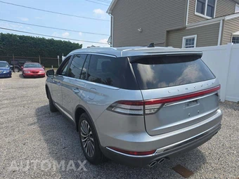 2022 Lincoln Aviator Standard – miniatura 2