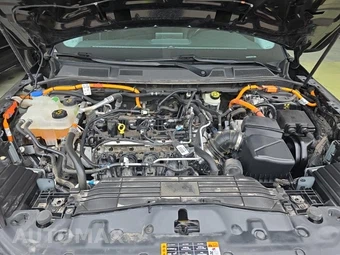 2022 Lincoln Corsair Plug-In Hybrid Grand Touring - miniatura 12