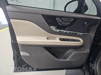 2022 Lincoln Corsair Reserve - miniatura 9