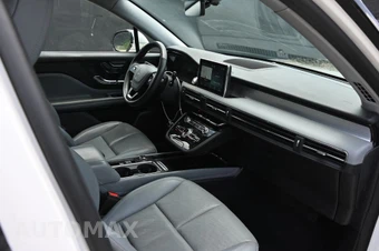 2022 Lincoln Corsair Reserve - miniatura 16