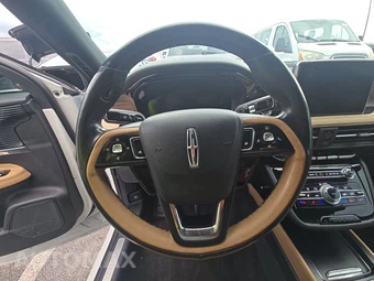 2022 Lincoln Corsair Reserve - miniatura 10