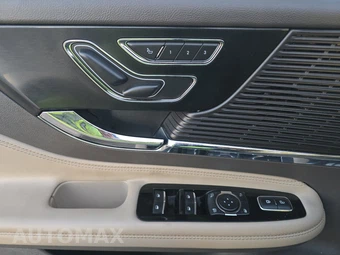 2022 Lincoln Corsair Reserve – miniatura 9