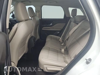 2022 Lincoln Corsair Standard – miniatura 13