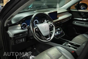 2022 Lincoln Corsair Standard - miniatura 10