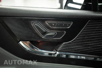 2022 Lincoln Corsair Standard - miniatura 31