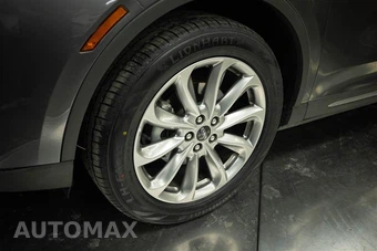 2022 Lincoln Corsair Standard - miniatura 4