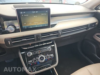 2022 Lincoln Corsair Standard - miniatura 6