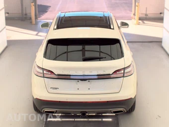 2022 Lincoln Nautilus Reserve – miniatura 33