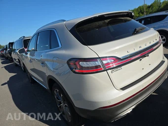 2022 Lincoln Nautilus Reserve – miniatura 2