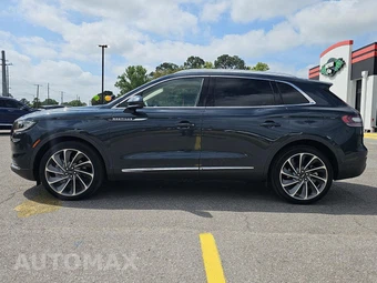 2022 Lincoln Nautilus Reserve - miniatura 2