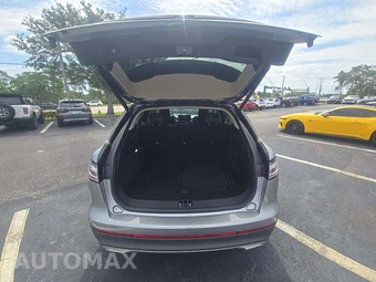 2022 Lincoln Nautilus Standard - miniatura 11