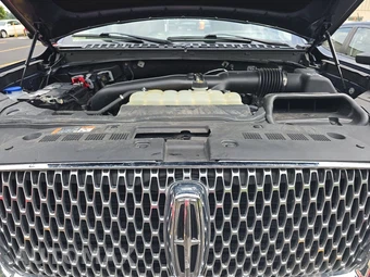 2022 Lincoln Navigator L Reserve – miniatura 16
