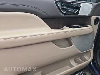 2022 Lincoln Navigator L Reserve – miniatura 9