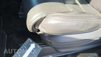 2022 Lincoln Navigator L Standard – miniatura 24