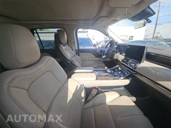 2022 Lincoln Navigator Reserve - miniatura 8