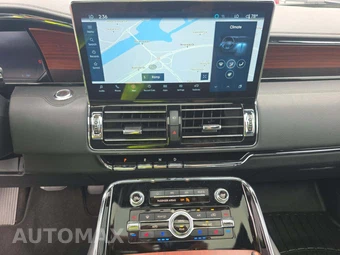 2022 Lincoln Navigator Reserve - miniatura 10