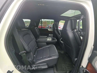 2022 Lincoln Navigator Reserve - miniatura 17