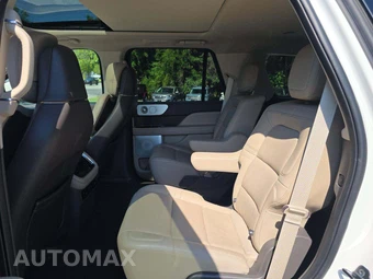 2022 Lincoln Navigator Reserve – miniatura 13