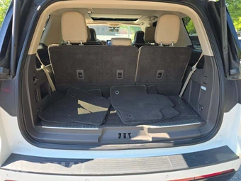 2022 Lincoln Navigator Reserve – miniatura 15