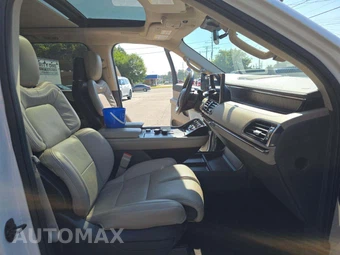 2022 Lincoln Navigator Reserve – miniatura 19