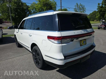 2022 Lincoln Navigator Reserve – miniatura 2