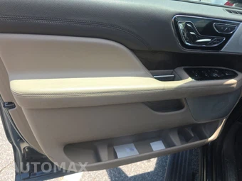 2022 Lincoln Navigator Reserve – miniatura 15