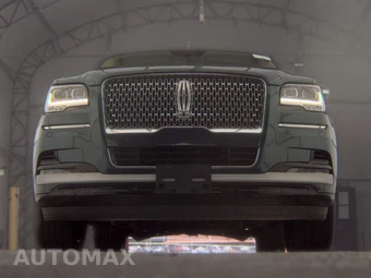 2022 Lincoln Navigator Reserve – miniatura 3