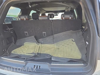 2022 Lincoln Navigator Reserve – miniatura 16
