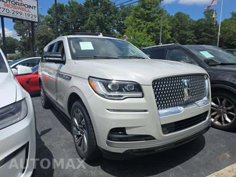 2022 Lincoln Navigator Reserve - miniatura 4
